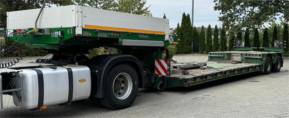 naczepa niskopodwoziowa zdalnie sterowana pilotem
